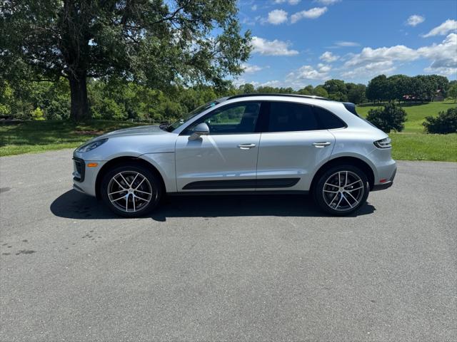 2025 Porsche Macan T