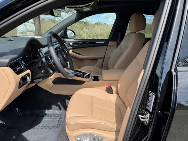 2025 Porsche Macan T