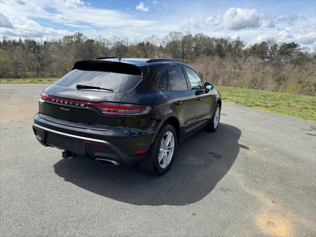 2025 Porsche Macan T