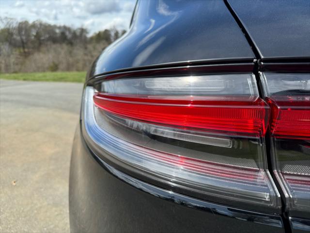 2025 Porsche Macan T