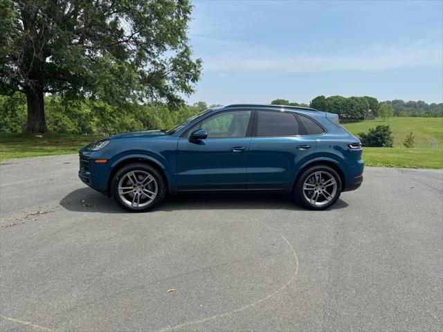 2025 Porsche Cayenne Unknown