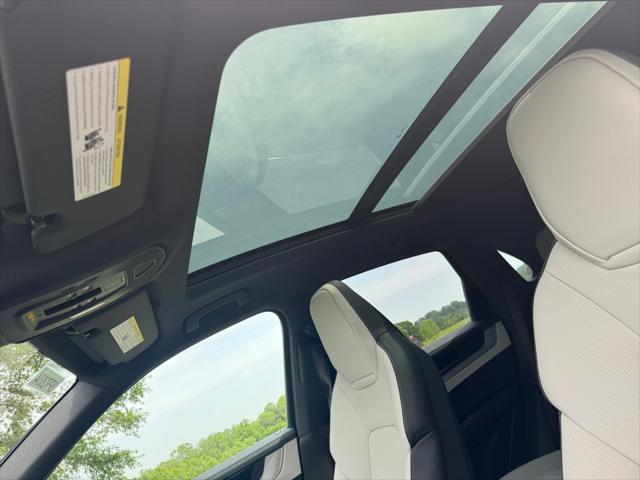 2025 Porsche Cayenne Unknown