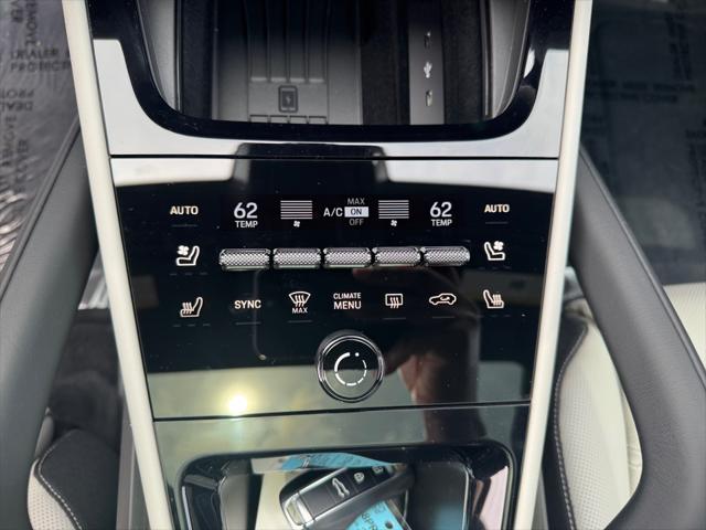 2025 Porsche Cayenne Unknown