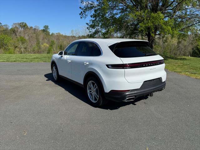 2025 Porsche Cayenne Unknown