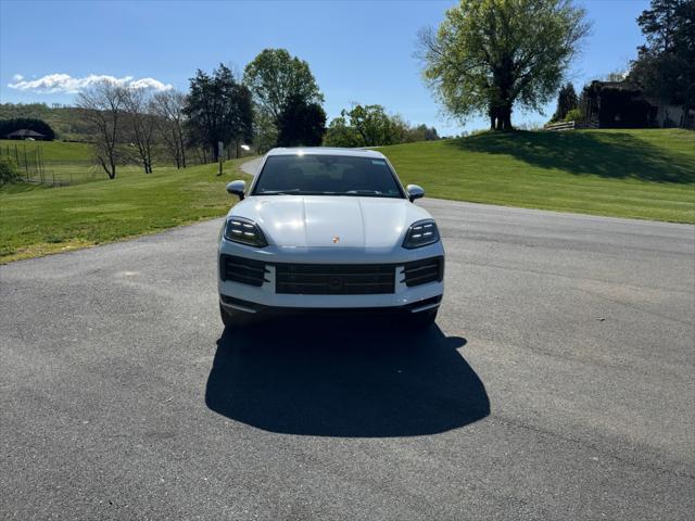 2025 Porsche Cayenne Unknown