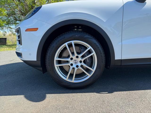 2025 Porsche Cayenne Unknown