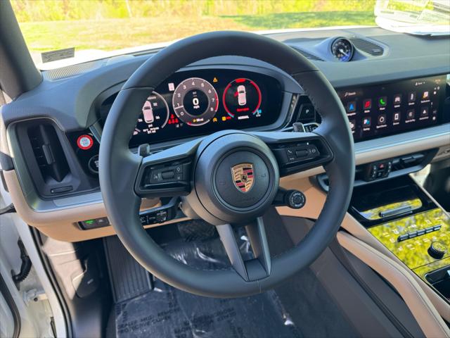 2025 Porsche Cayenne Unknown