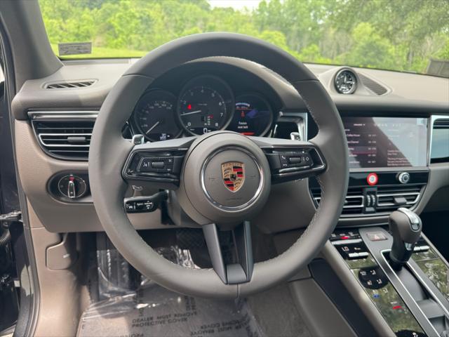 2025 Porsche Macan T