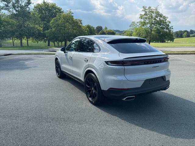 2025 Porsche Cayenne Unknown