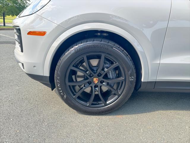 2025 Porsche Cayenne Unknown