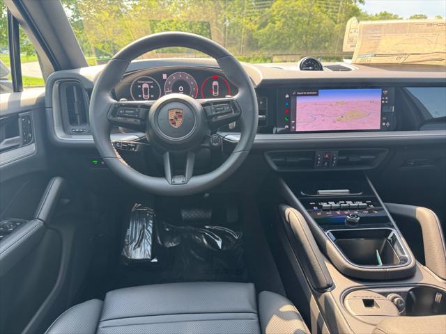 2025 Porsche Cayenne Unknown