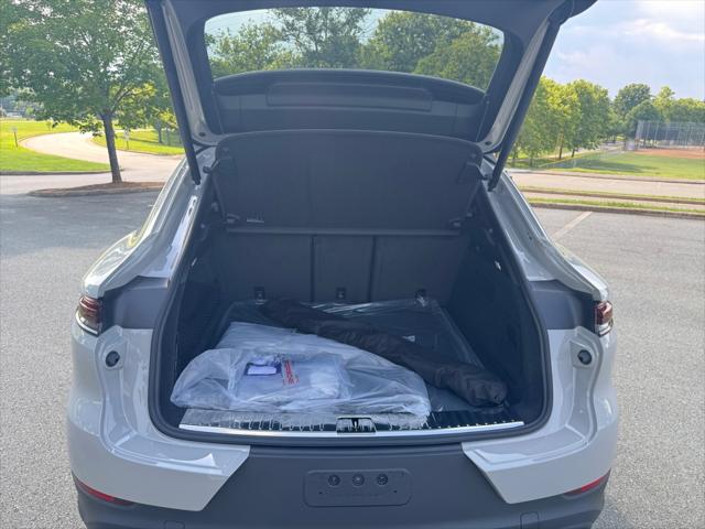 2025 Porsche Cayenne Unknown