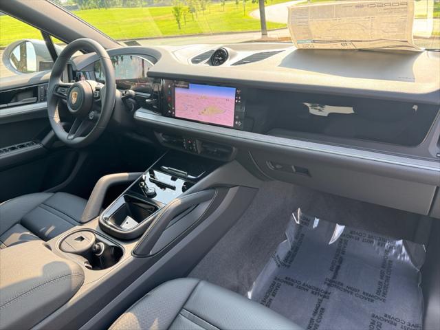 2025 Porsche Cayenne Unknown