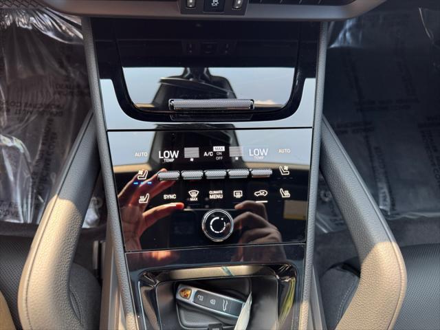 2025 Porsche Cayenne Unknown
