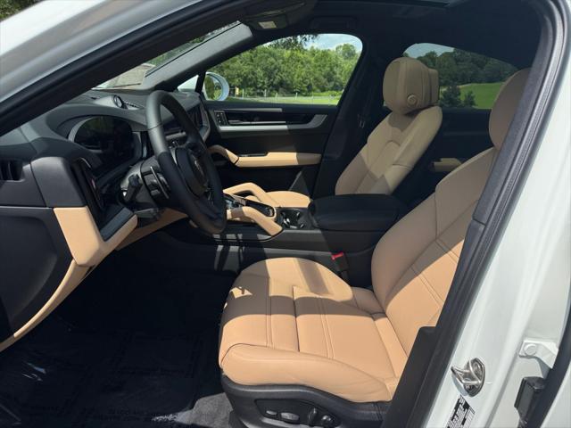 2025 Porsche Cayenne Unknown