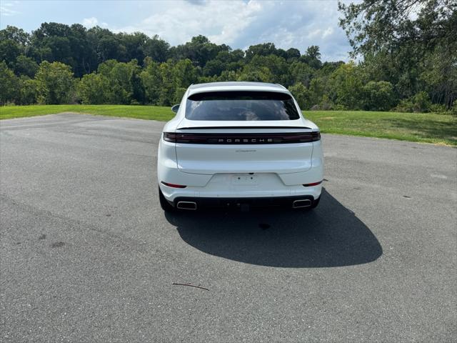 2025 Porsche Cayenne Unknown