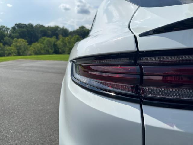 2025 Porsche Cayenne Unknown