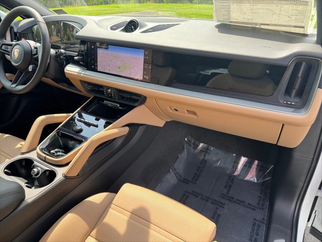 2025 Porsche Cayenne Unknown