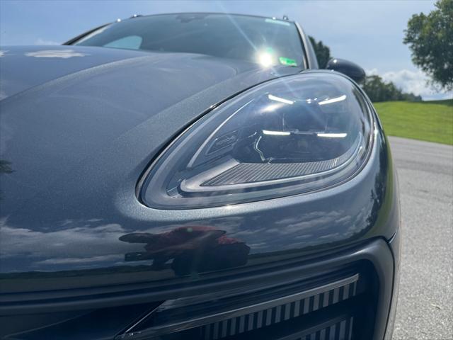 2025 Porsche Macan S
