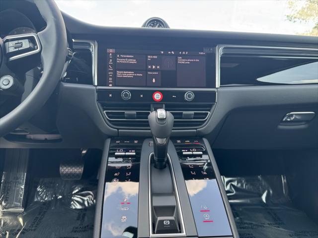 2025 Porsche Macan S