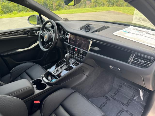 2025 Porsche Macan S