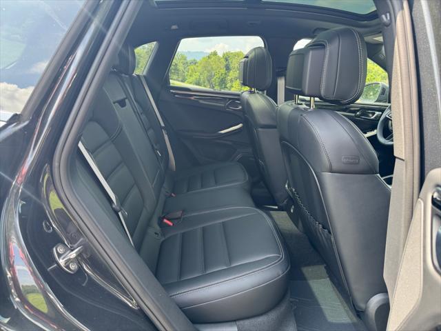 2025 Porsche Macan S