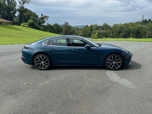 2025 Porsche Panamera Unknown
