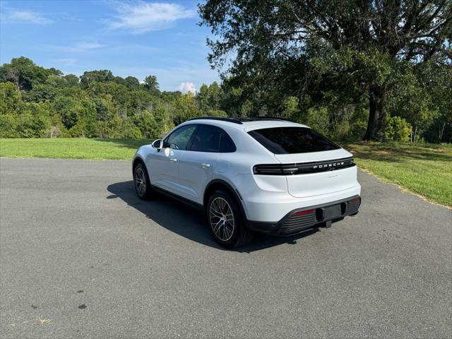 2025 Porsche Macan Electric 4