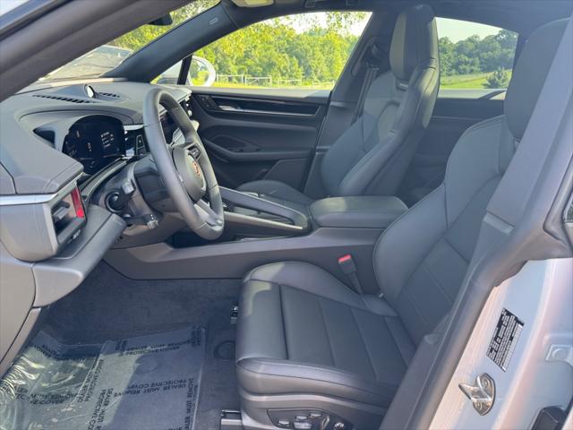 2025 Porsche Macan Electric 4