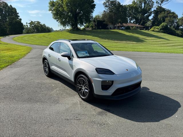 2025 Porsche Macan Electric 4