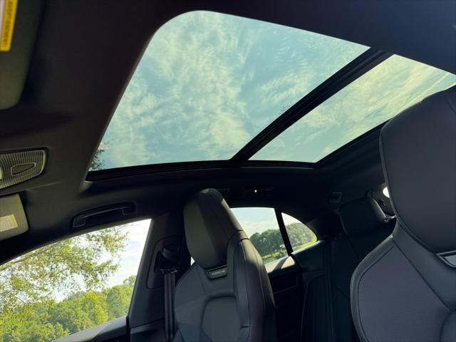 2025 Porsche Macan Electric 4