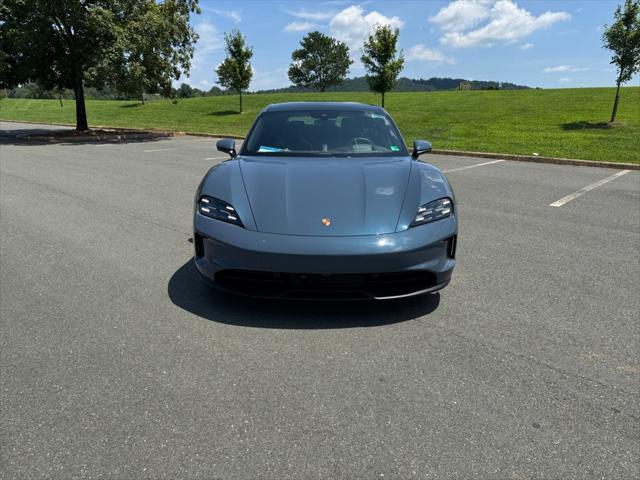 2025 Porsche Taycan 4
