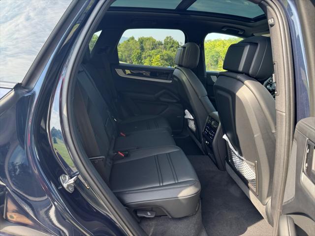2025 Porsche Cayenne Unknown