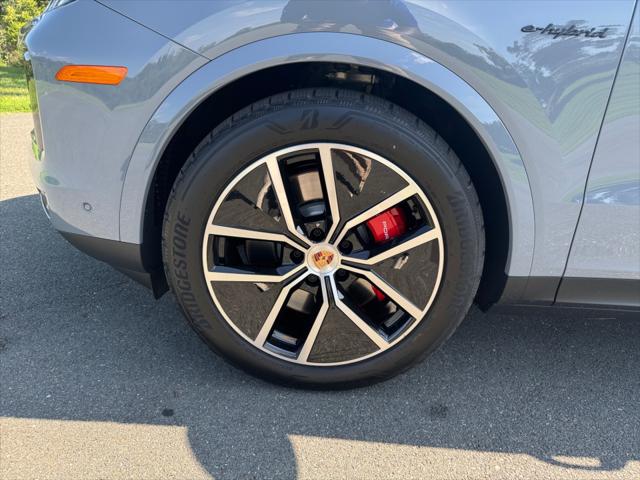 2025 Porsche Cayenne E-Hybrid S