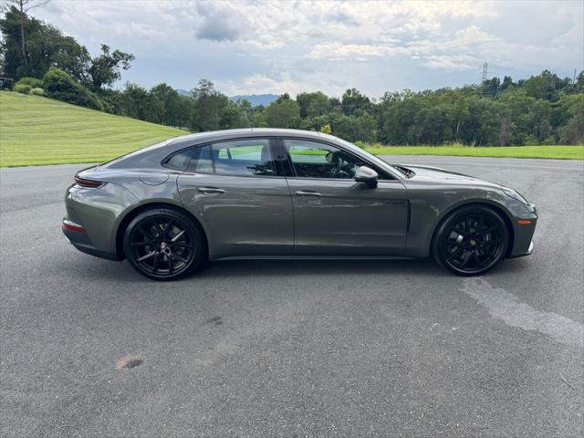 2025 Porsche Panamera E-Hybrid 4