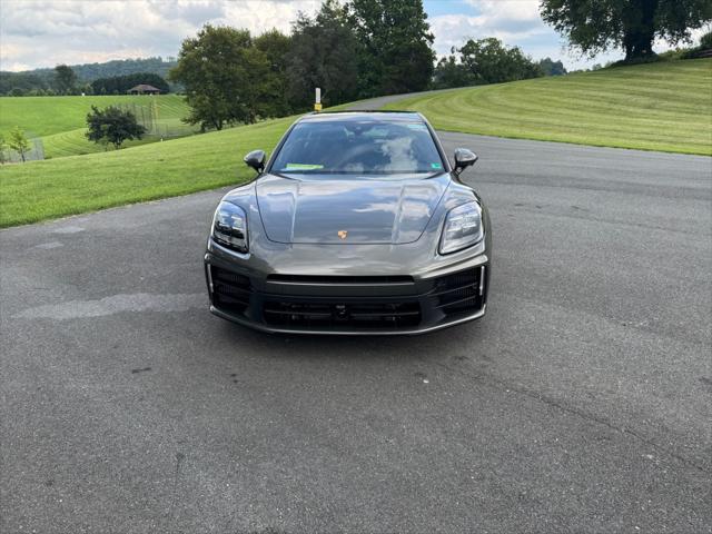 2025 Porsche Panamera E-Hybrid 4
