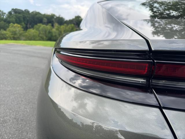2025 Porsche Panamera E-Hybrid 4