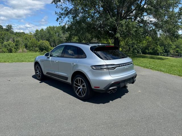 2025 Porsche Macan T
