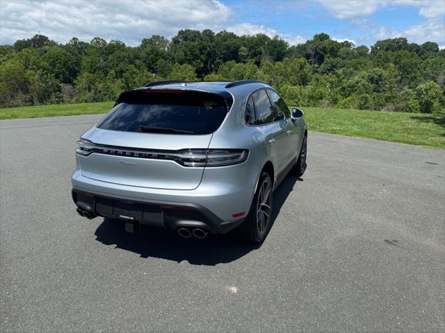 2025 Porsche Macan T