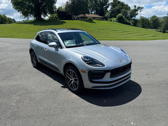 2025 Porsche Macan T
