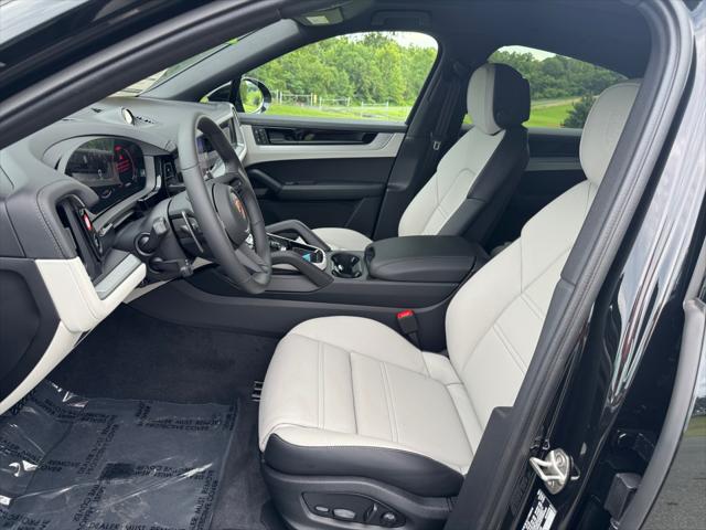 2025 Porsche Cayenne Unknown