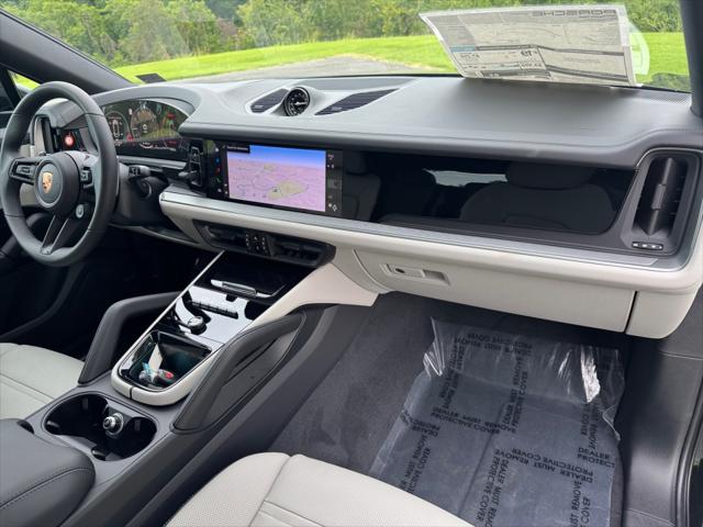 2025 Porsche Cayenne Unknown