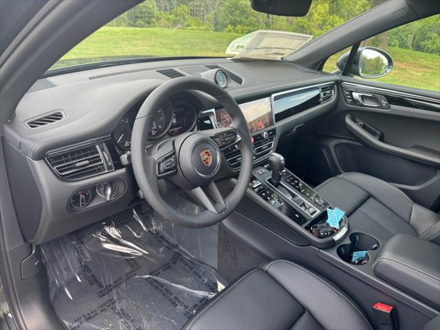 2025 Porsche Macan T
