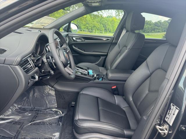 2025 Porsche Macan T