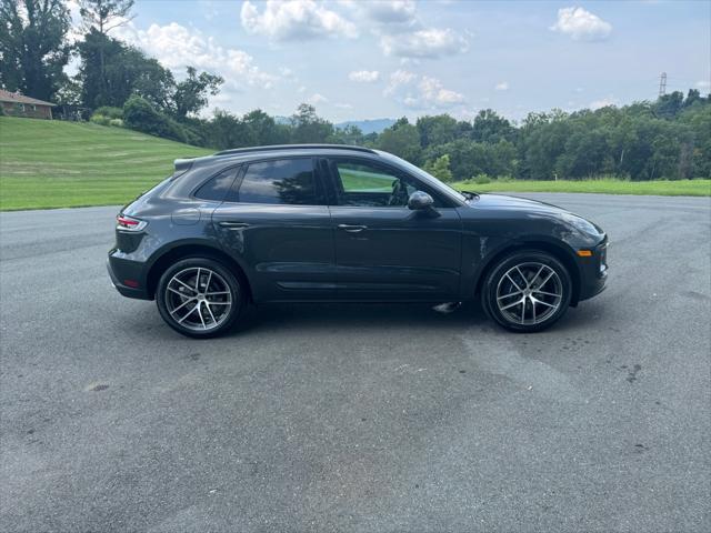 2025 Porsche Macan T