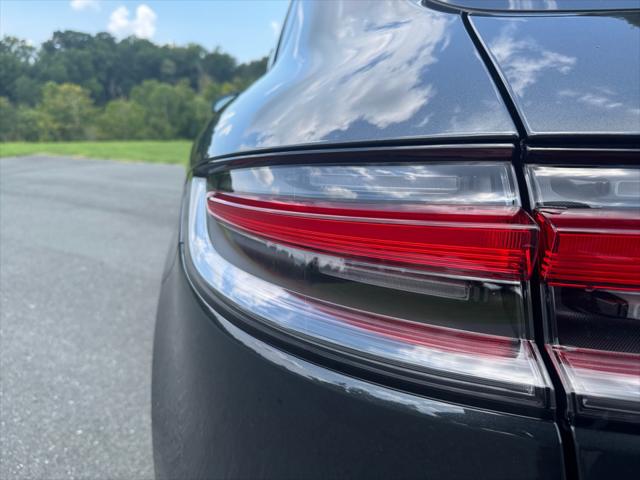 2025 Porsche Macan T