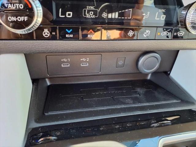 2025 Mitsubishi Outlander PLATINUM EDITION 2.5 S-AWC