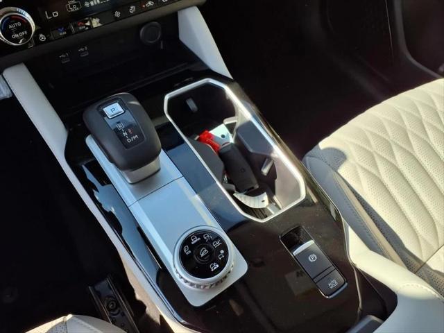 2025 Mitsubishi Outlander PLATINUM EDITION 2.5 S-AWC