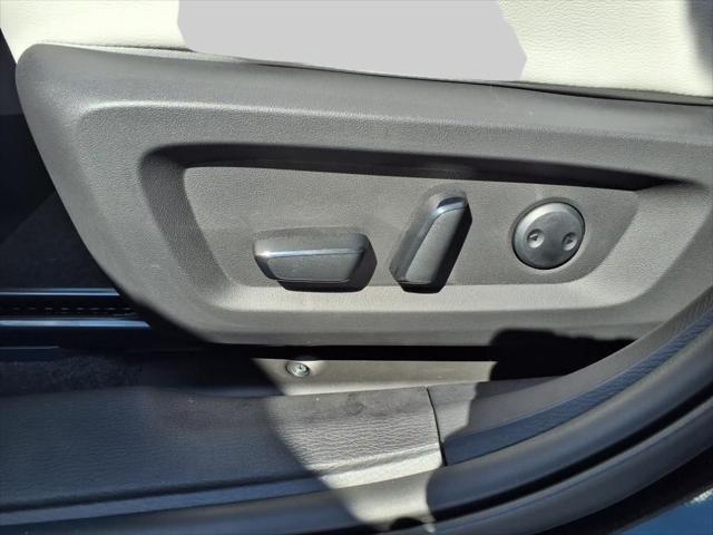 2025 Mitsubishi Outlander PLATINUM EDITION 2.5 S-AWC