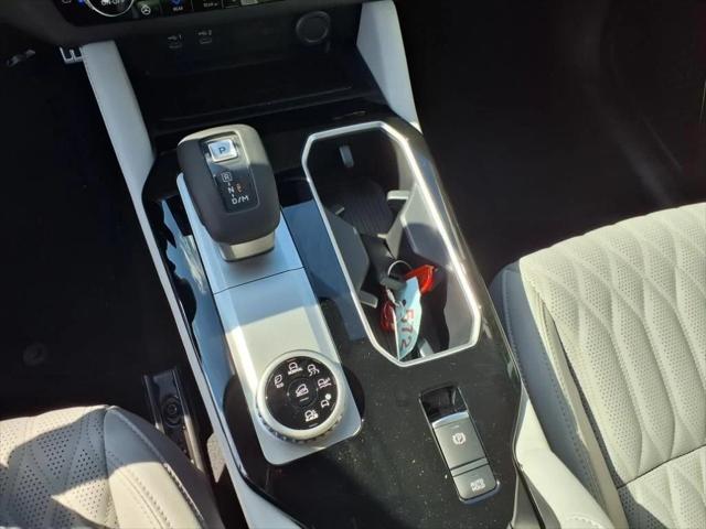 2025 Mitsubishi Outlander PLATINUM EDITION 2.5 S-AWC